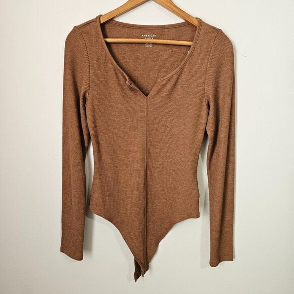 NWT AMERICAN EAGLE OUTFITTERS TAN SPLIT V WAFFLE KNIT LONGSLEEVES BODYSUIT L - Picture 1 of 10